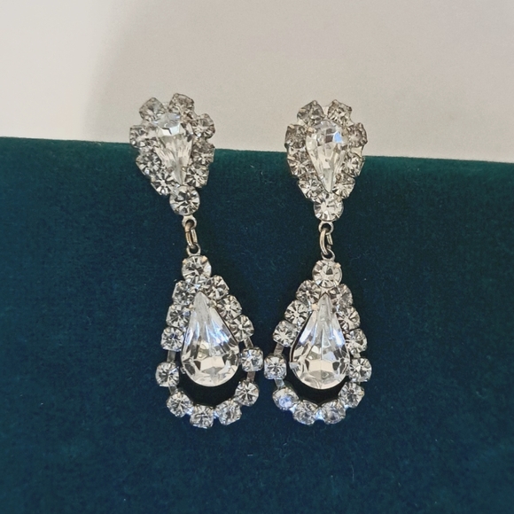 Rhinestone Crystal Tear Drop Dangle Earrings - Picture 1 of 6